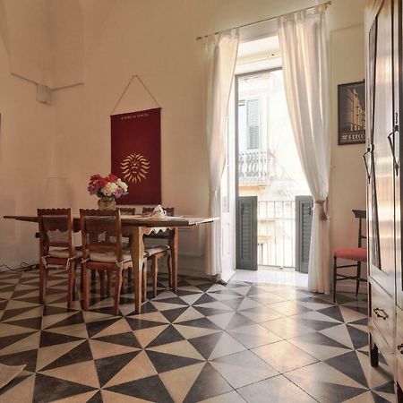 Slow Lecce - Old Town Apartment Sit Exterior photo