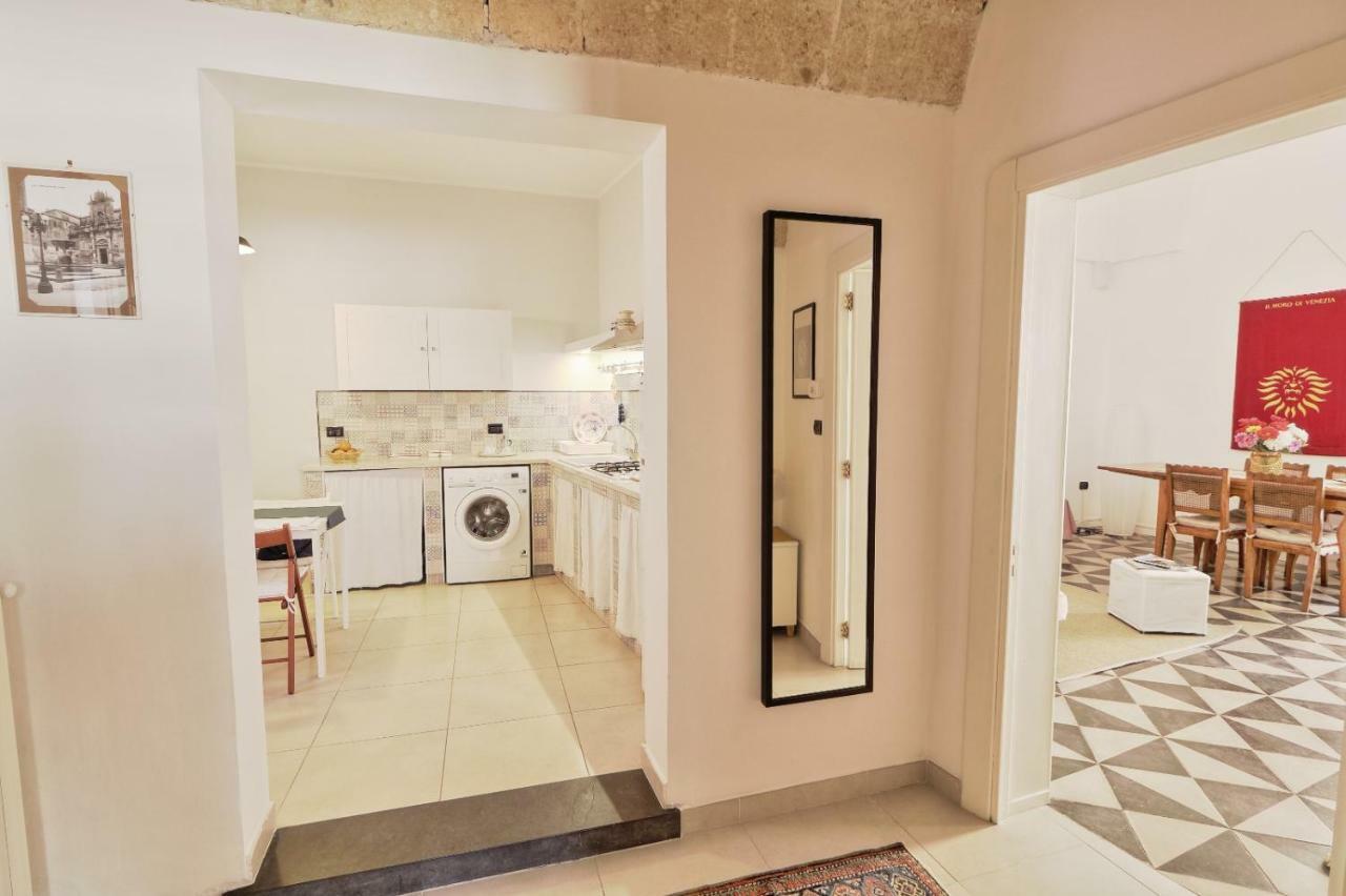 Slow Lecce - Old Town Apartment Sit Exterior photo