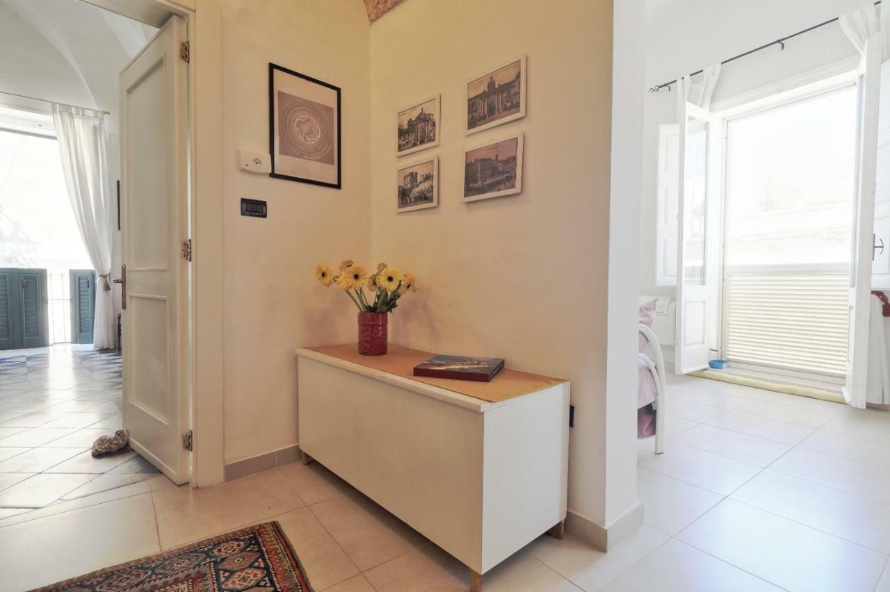 Slow Lecce - Old Town Apartment Sit Exterior photo