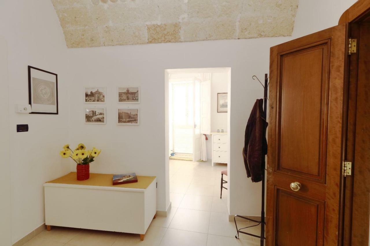 Slow Lecce - Old Town Apartment Sit Exterior photo